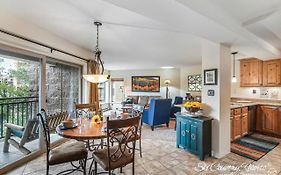 Views, Hiking Trails Galore, Walk To Main Street From This Perfect Summer Getaway Pa203